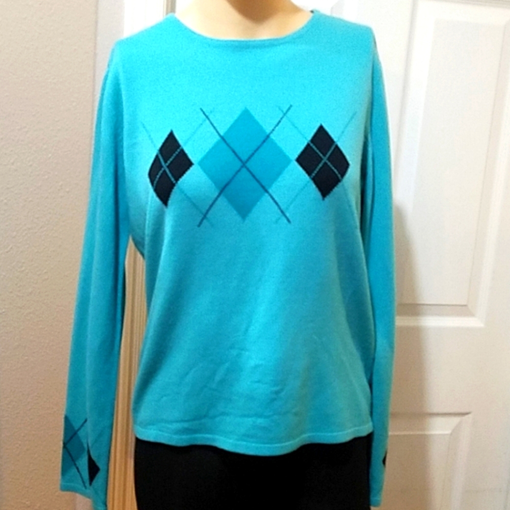 Jennifer Moore size medium sweater